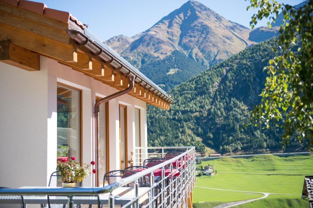 Curaglia Hotel Cuntera מראה חיצוני תמונה